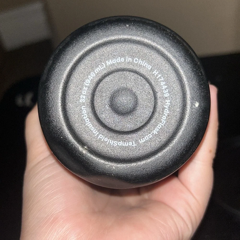 Hydroflask - Picture 5 of 5